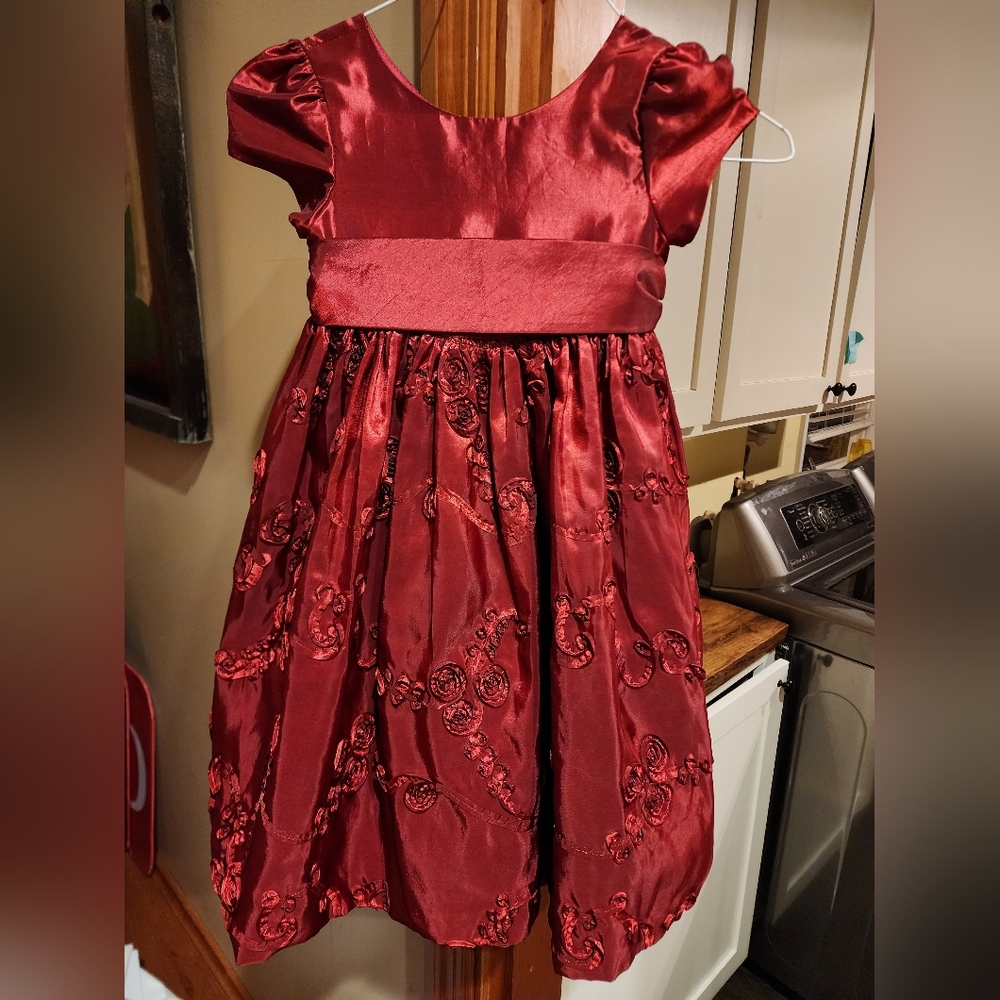 Cinderella 4T Red Taffeta Formal Dress-Perfect for Christmas!